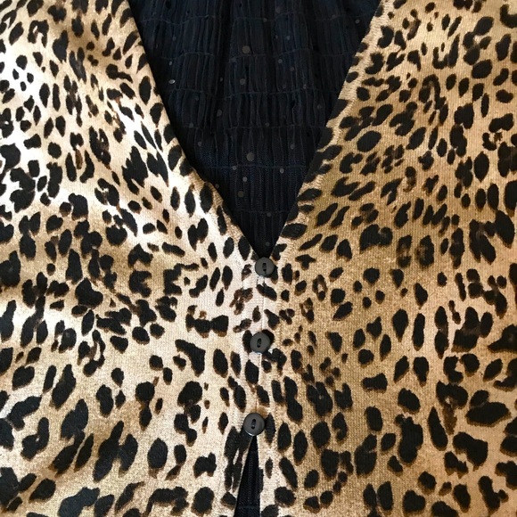LIKE NEW AUGUST SILK ANIMAL PRINT CARDIGAN SWEATER - Picture 5 of 8